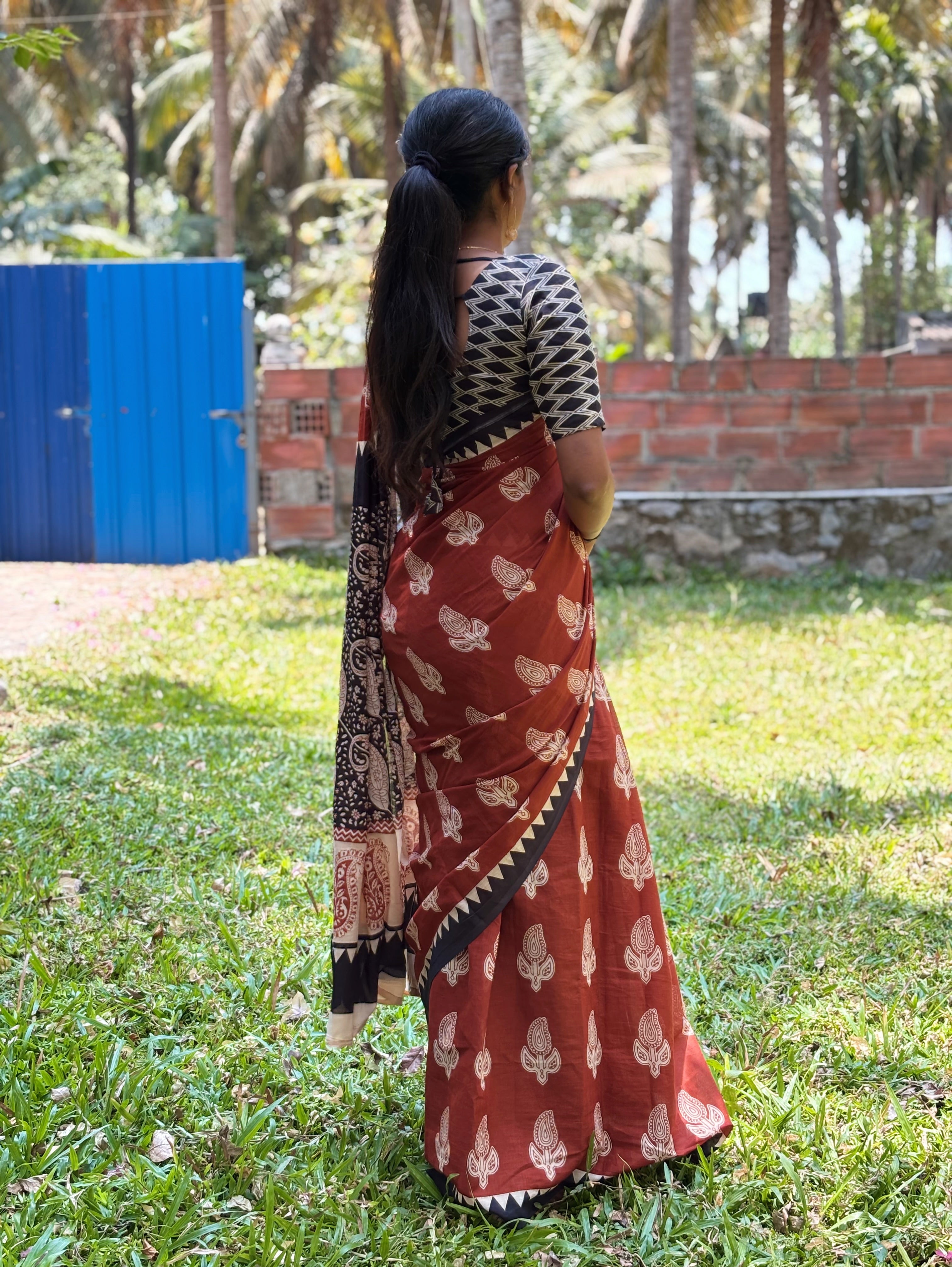 Mulmul cotton saree